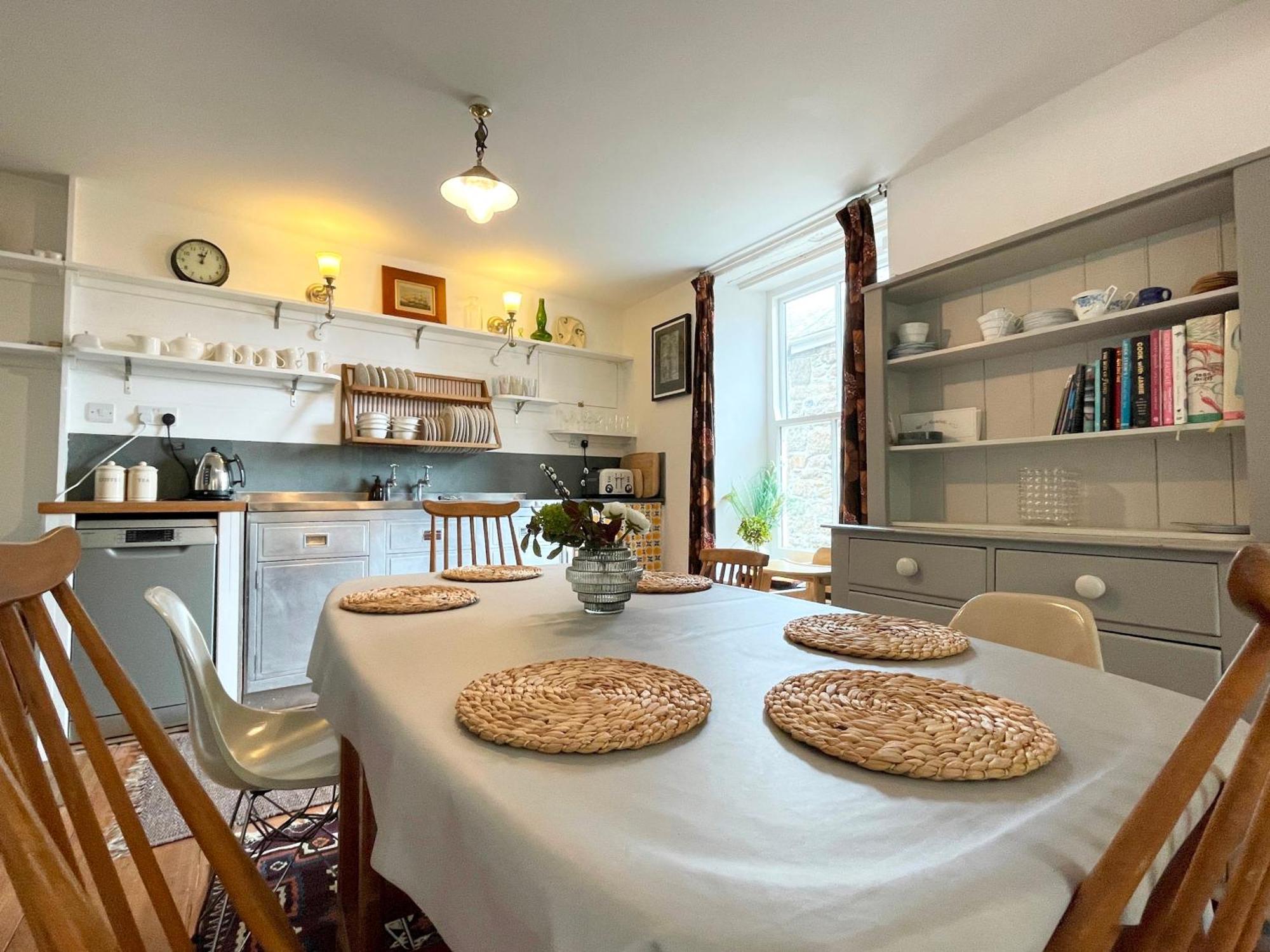 Janies Cottage~ Mousehole~Eclectic Interiors & Vintage Charm Zewnętrze zdjęcie