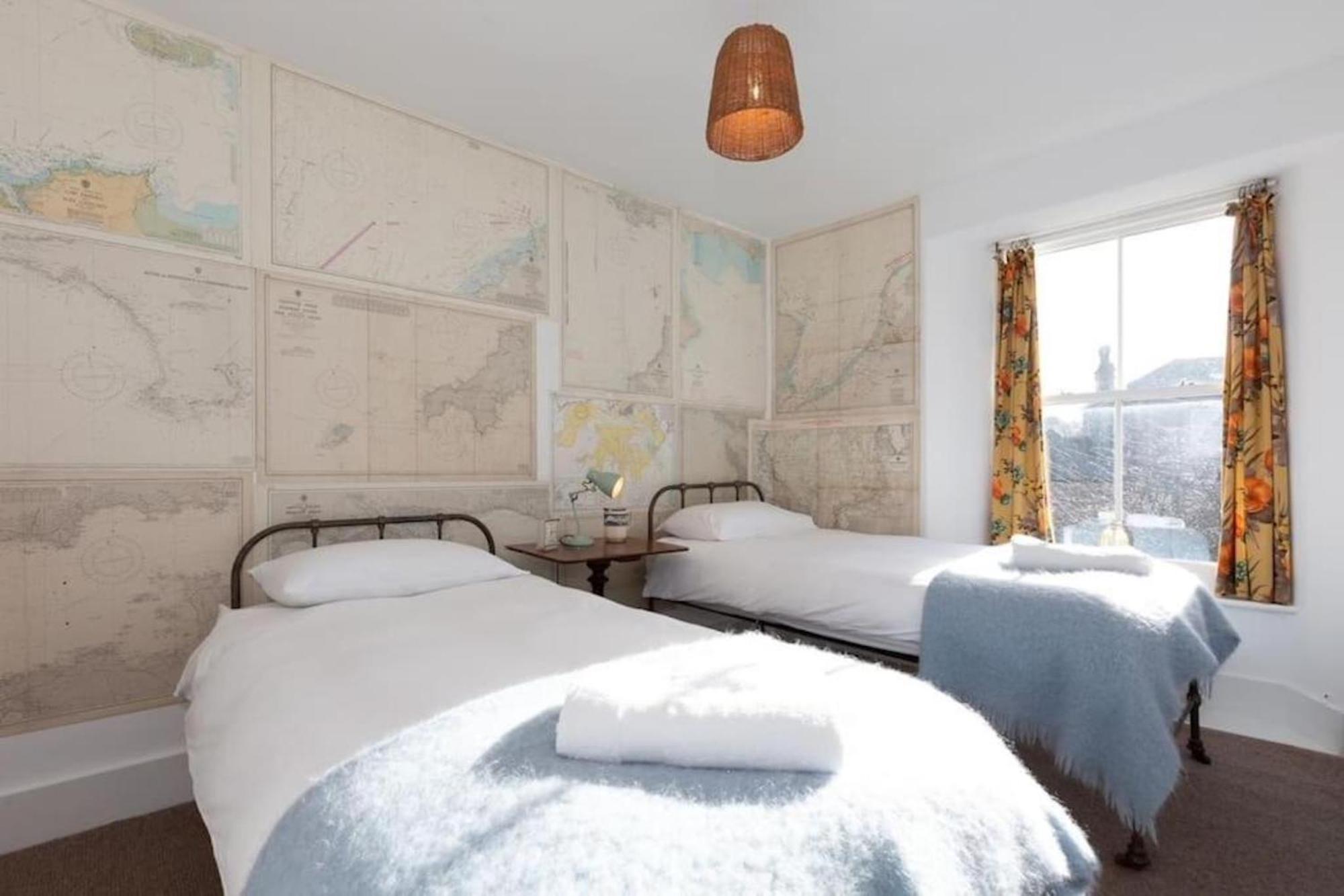 Janies Cottage~ Mousehole~Eclectic Interiors & Vintage Charm Zewnętrze zdjęcie